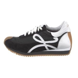 NIB - Loewe Sneakers size 39 (US 9)